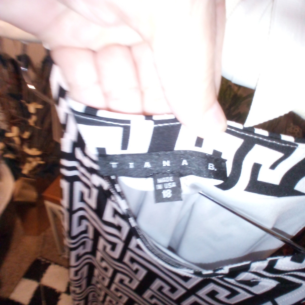 Tiana B. Black and White Geometric Maxi Dress - Picture 2 of 3